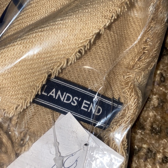 NWT Lands’ End Scarf - Picture 4 of 4